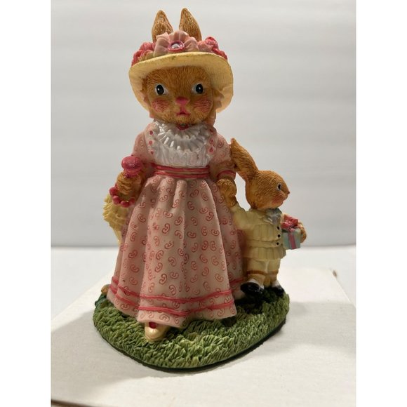 The Victorian Collection Figurine- Beatrice Easter and Walter Bunny 1995 - Picture 2 of 16